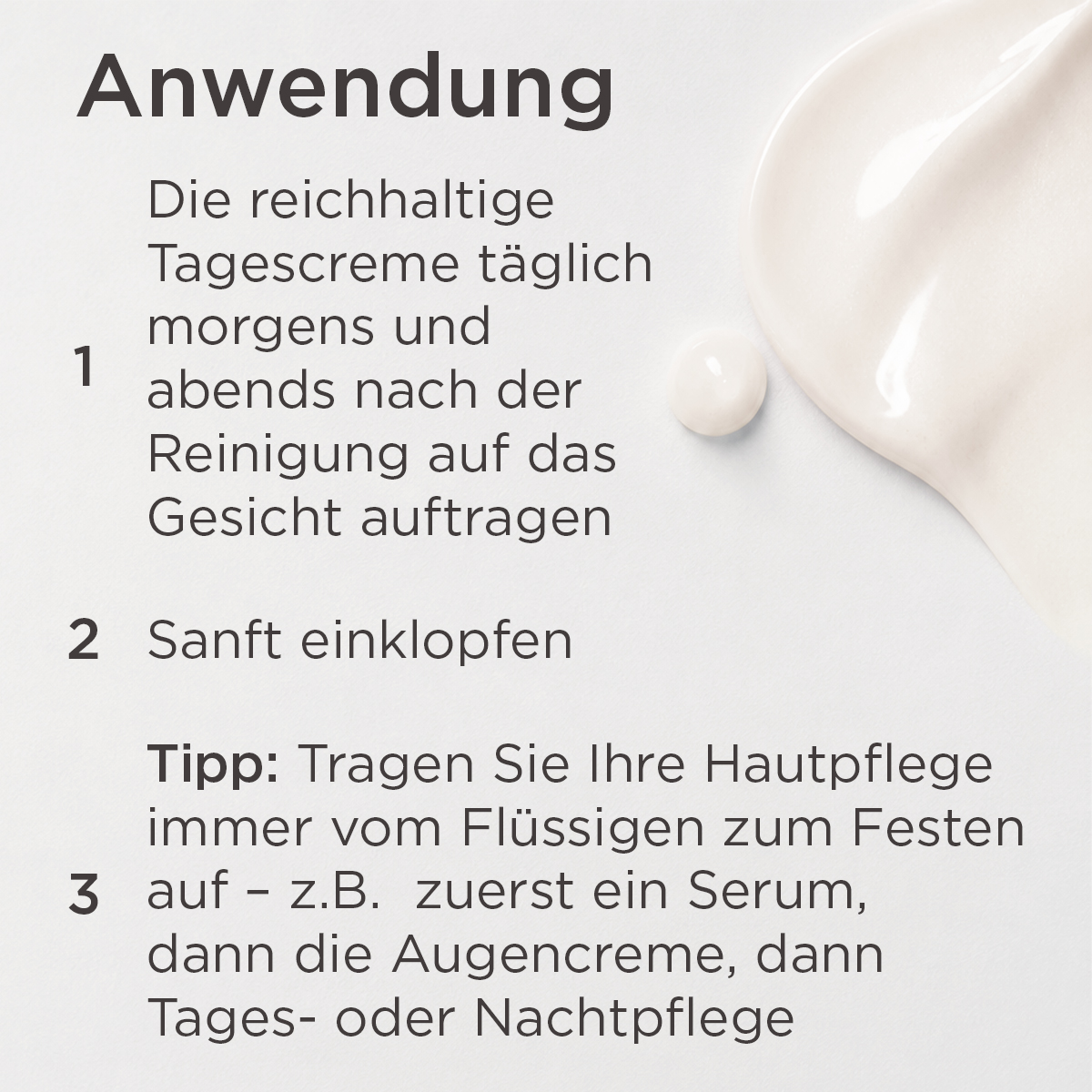 Anwendung der La mer MED Anti-Age Tagescreme nach der Gesichtsreinigung